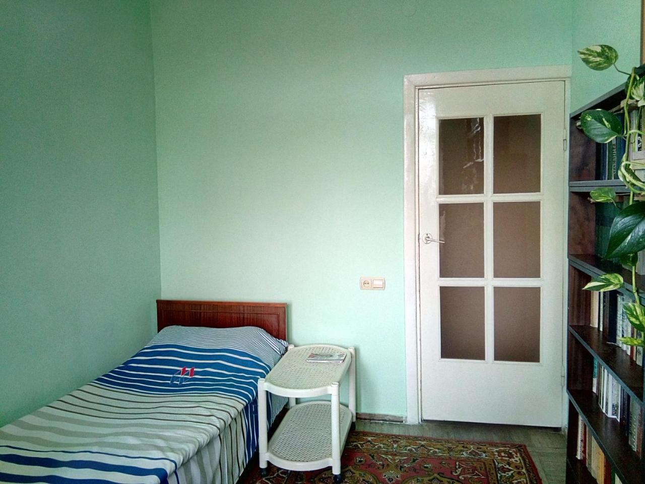 Room In The Centre Yerevan Exterior photo