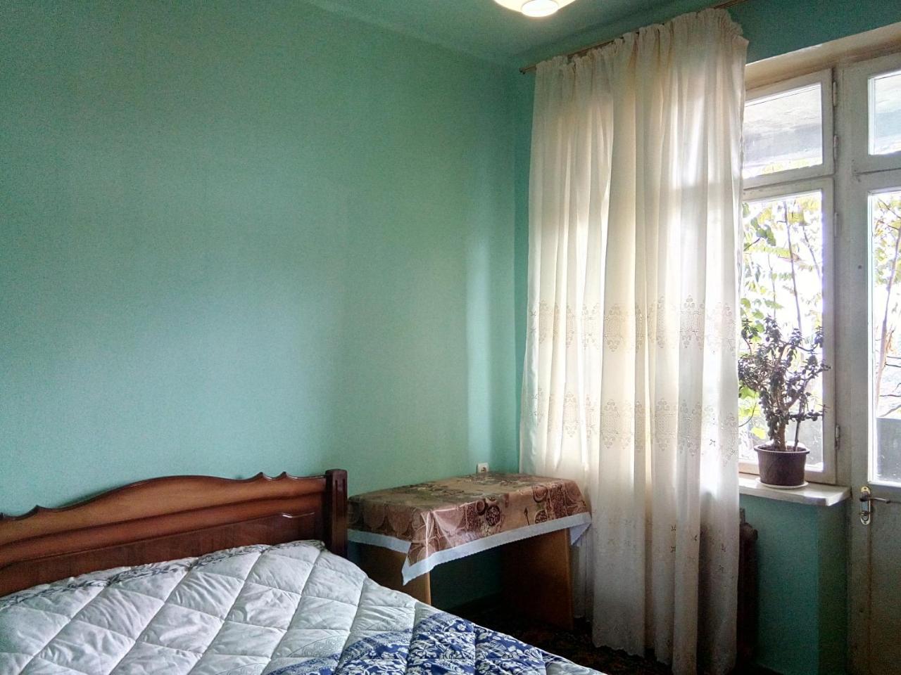 Room In The Centre Yerevan Exterior photo